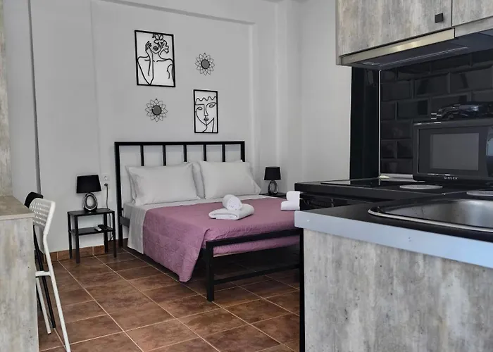 The Dock Agia Triada (Thessaloniki)